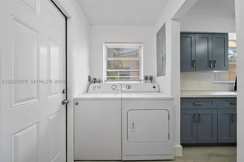 230 NE 2nd Place Dania Beach FL 33004