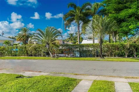 230 NE 2nd Place Dania Beach FL 33004