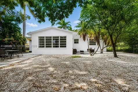 230 NE 2nd Place Dania Beach FL 33004