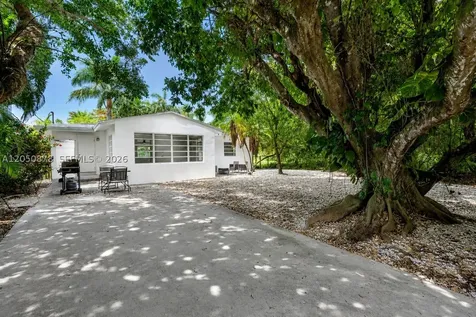 230 NE 2nd Place Dania Beach FL 33004