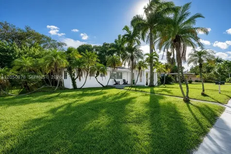 230 NE 2nd Place Dania Beach FL 33004