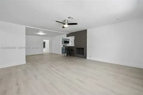230 NE 2nd Place Dania Beach FL 33004