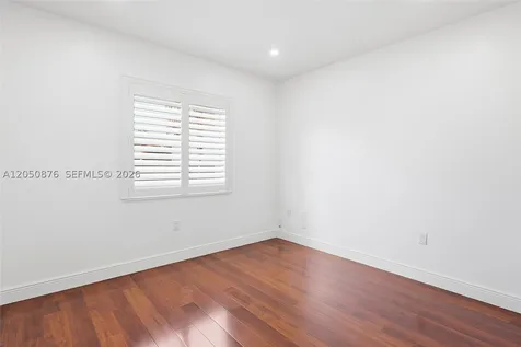 15633 SW 61st Terrace Miami FL 33193