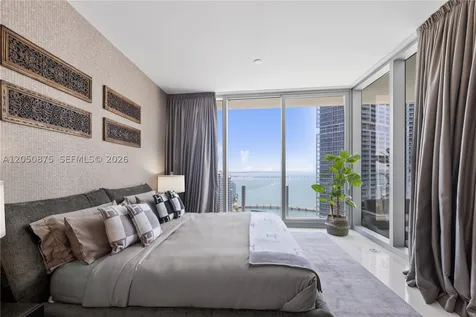 300 Biscayne Blvd Way Miami FL 33131