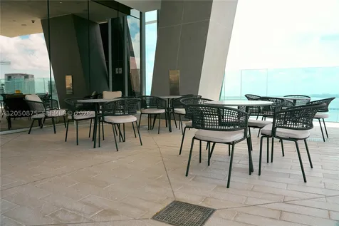 300 Biscayne Blvd Way Miami FL 33131