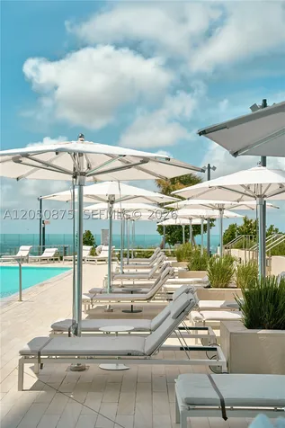 300 Biscayne Blvd Way Miami FL 33131