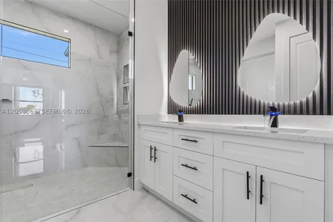 1030 NE 2nd Avenue Cape Coral FL 33909