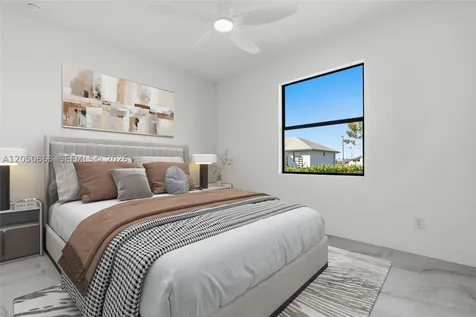 1030 NE 2nd Avenue Cape Coral FL 33909