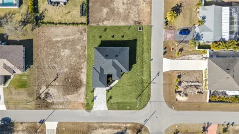 1030 NE 2nd Avenue Cape Coral FL 33909