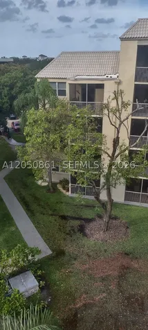 8215 Lake Drive Doral FL 33166