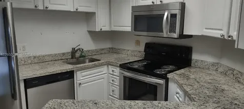 8215 Lake Drive Doral FL 33166