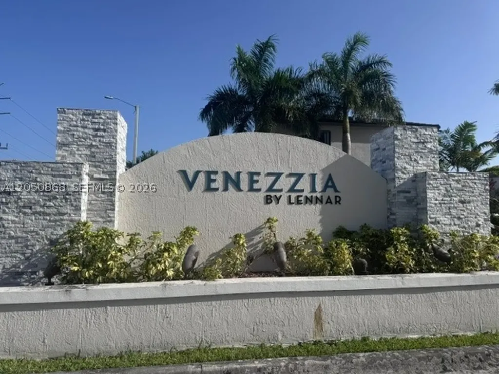 14852 SW 183rd Terrace Miami FL 33187