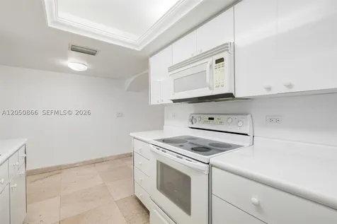 6039 Collins Avenue Miami Beach FL 33140