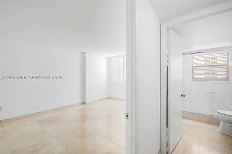 6039 Collins Avenue Miami Beach FL 33140