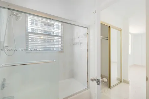 6039 Collins Avenue Miami Beach FL 33140