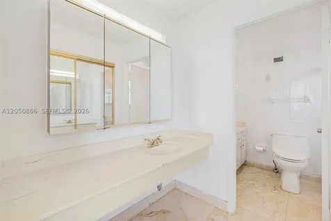 6039 Collins Avenue Miami Beach FL 33140