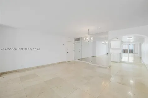 6039 Collins Avenue Miami Beach FL 33140