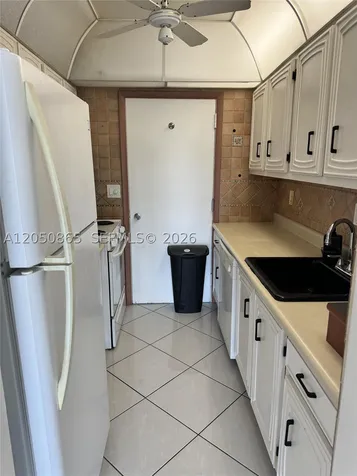 17800 Atlantic Boulevard Sunny Isles Beach FL 33160