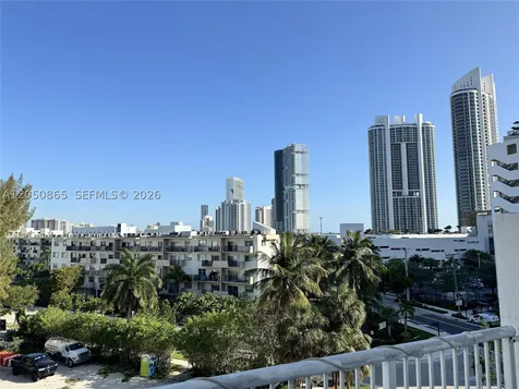 17800 Atlantic Boulevard Sunny Isles Beach FL 33160