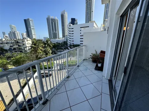 17800 Atlantic Boulevard Sunny Isles Beach FL 33160