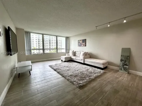 1500 Bay Road Miami Beach FL 33139