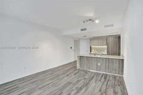 801 S Miami Avenue Miami FL 33130