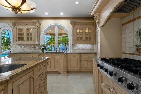 75090 Overseas Highway Islamorada FL 33036