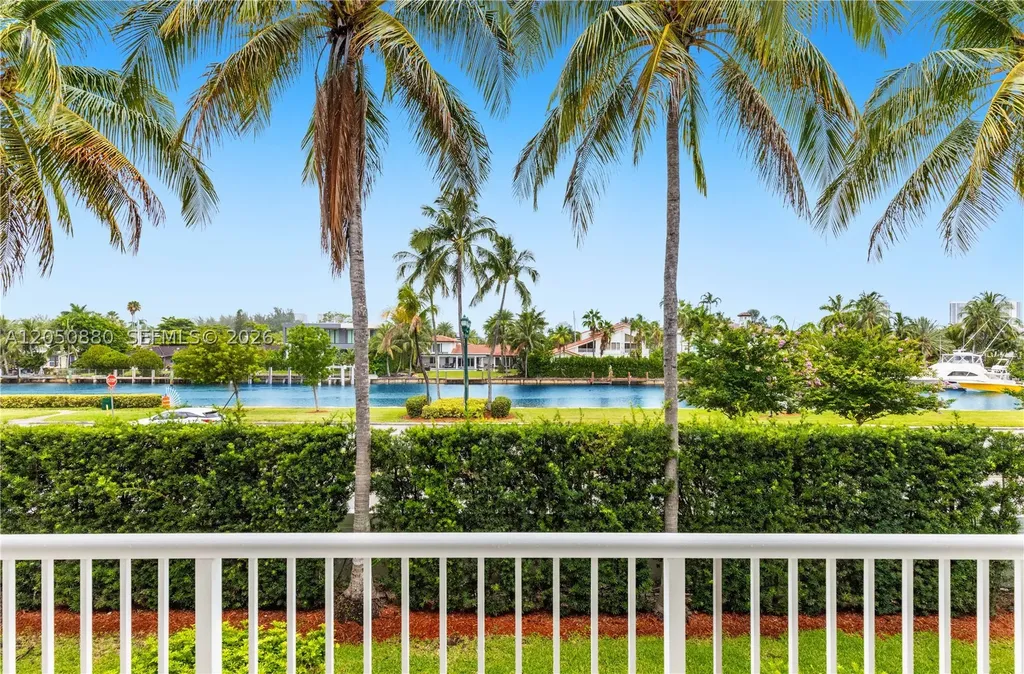 21399 Marina Cove Circle Aventura FL 33180