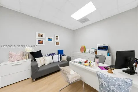 2693 W 76th Street Hialeah FL 33016