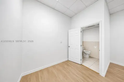 2693 W 76th Street Hialeah FL 33016