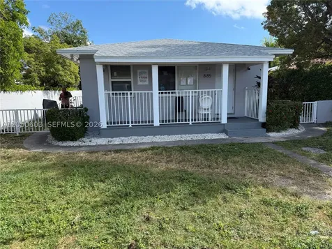 885 SW 29th Avenue Miami FL 33135