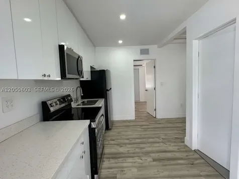 885 SW 29th Avenue Miami FL 33135