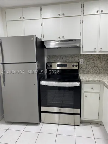 486 NW 165th St Road Miami FL 33169