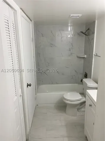486 NW 165th St Road Miami FL 33169