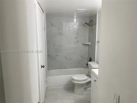 486 NW 165th St Road Miami FL 33169