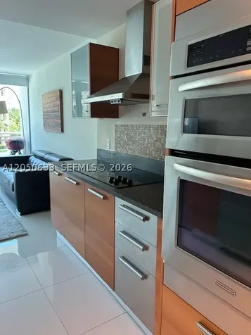 2950 NE 188th Street Aventura FL 33180