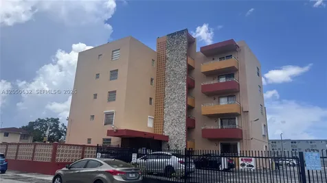 6090 W Flagler Street Miami FL 33144