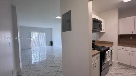 6090 W Flagler Street Miami FL 33144