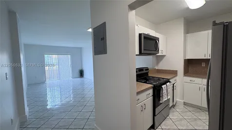 6090 W Flagler Street Miami FL 33144