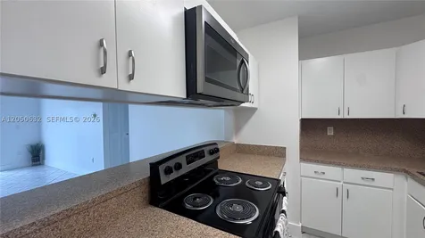 6090 W Flagler Street Miami FL 33144