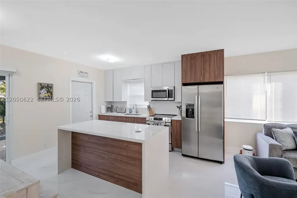 1021 NE 3rd Avenue Fort Lauderdale FL 33304