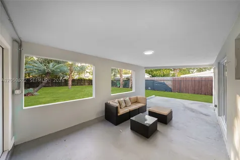 1021 NE 3rd Avenue Fort Lauderdale FL 33304