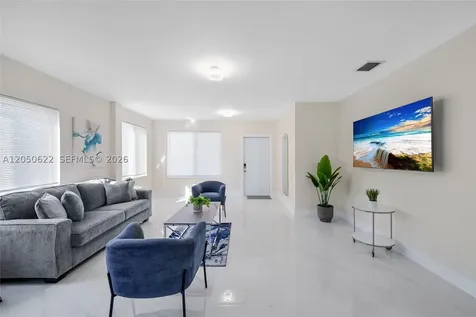 1021 NE 3rd Avenue Fort Lauderdale FL 33304