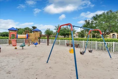 520 Caroline Drive Vero Beach FL 32968