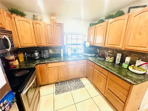6837 W 19th Court Hialeah FL 33014