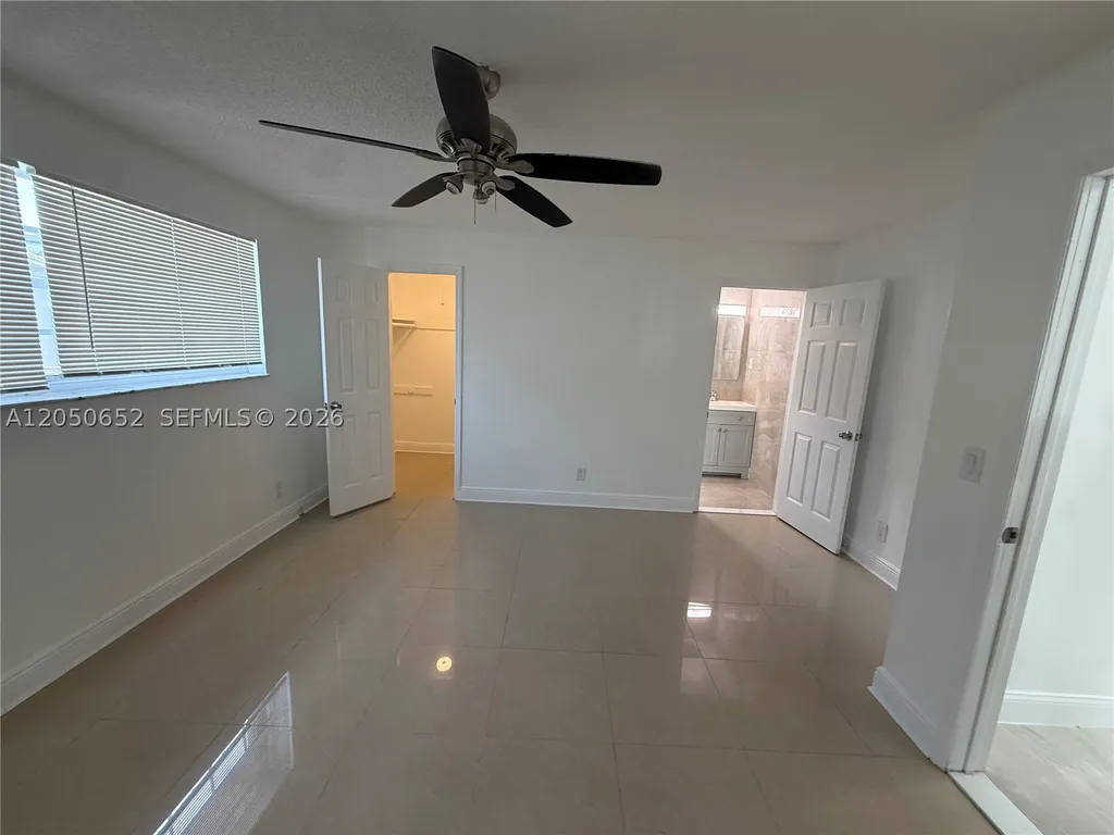 2100 N 52nd Avenue Hollywood FL 33021