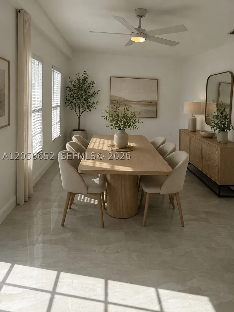 2100 N 52nd Avenue Hollywood FL 33021