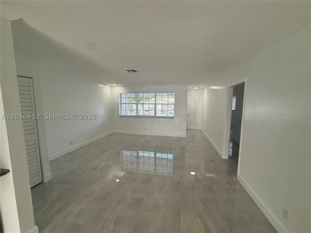 2100 N 52nd Avenue Hollywood FL 33021
