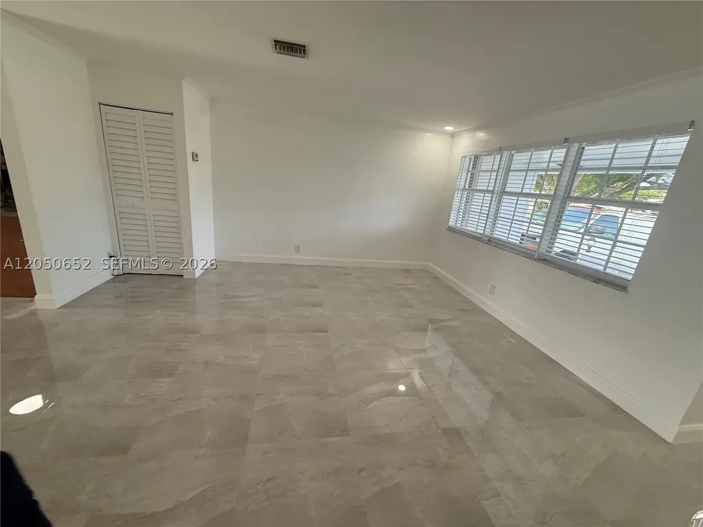 2100 N 52nd Avenue Hollywood FL 33021