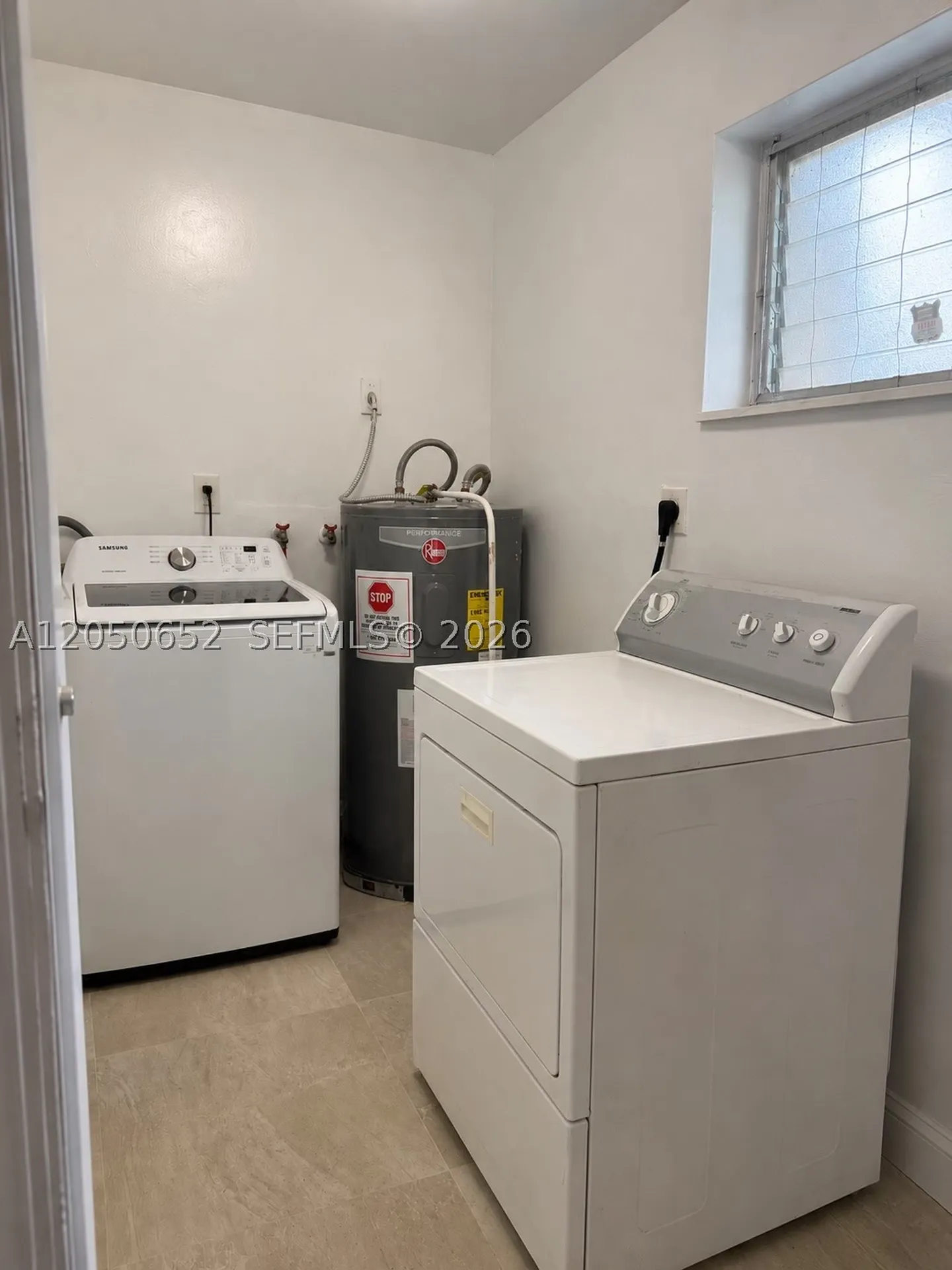 2100 N 52nd Avenue Hollywood FL 33021